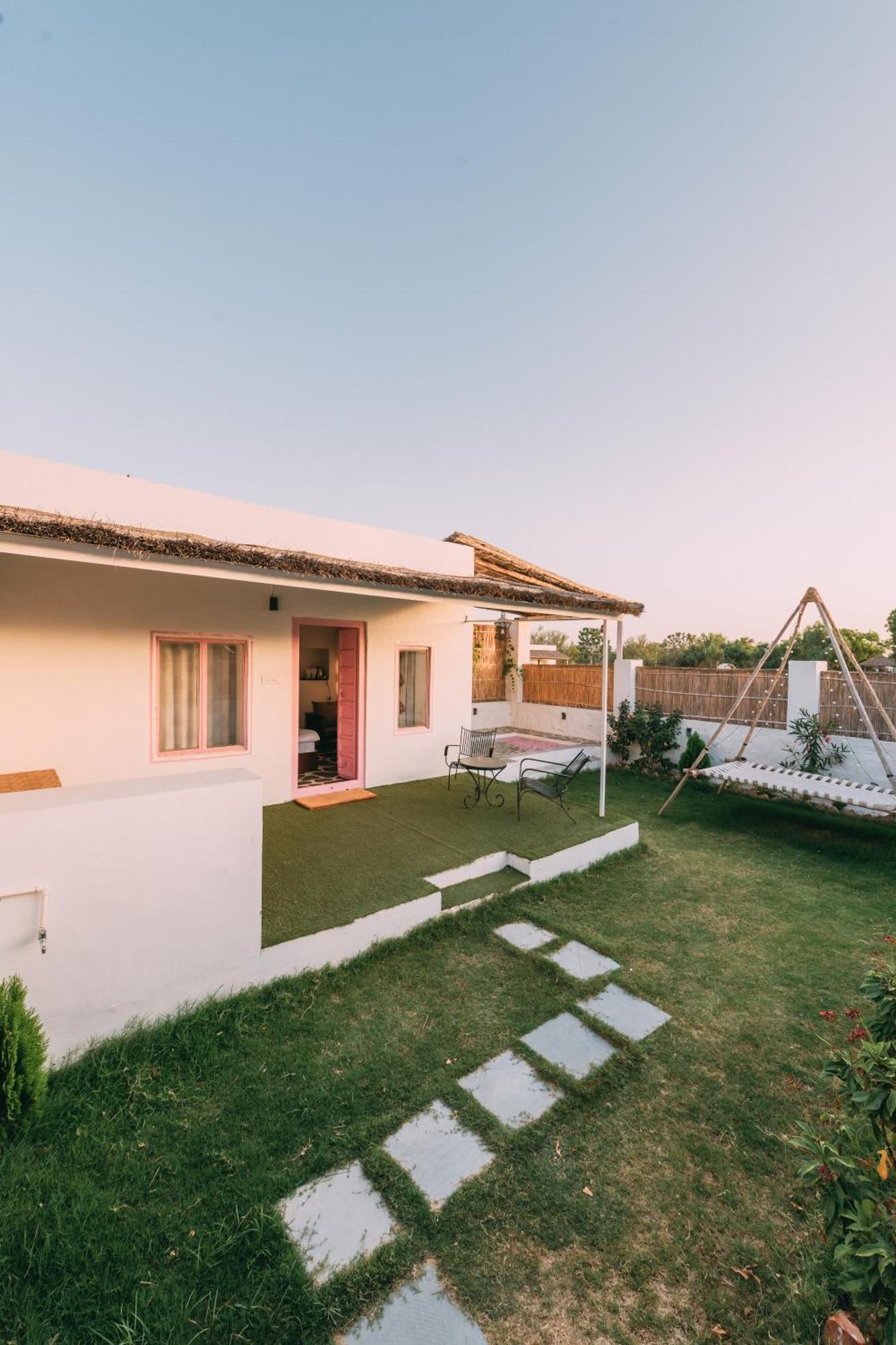 The Luxe Pushkar - A Luxury Farmstay In Pushkar Buitenkant foto